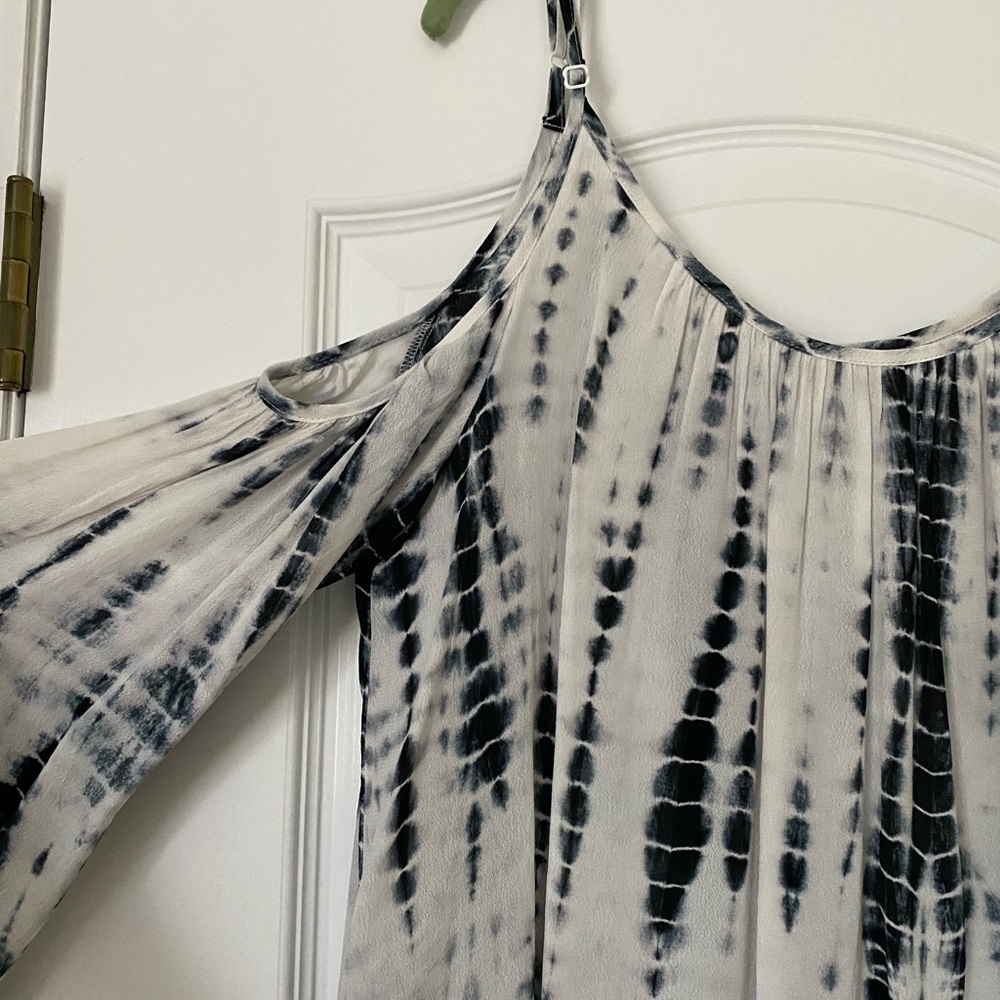 Lovers + Friends Cold Shoulder Top